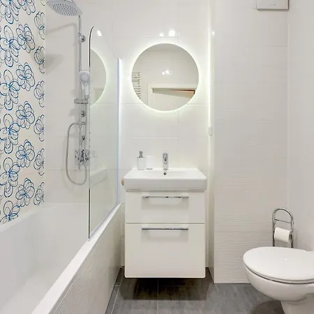 Garnizon & Free Parking By Downtown Apartman